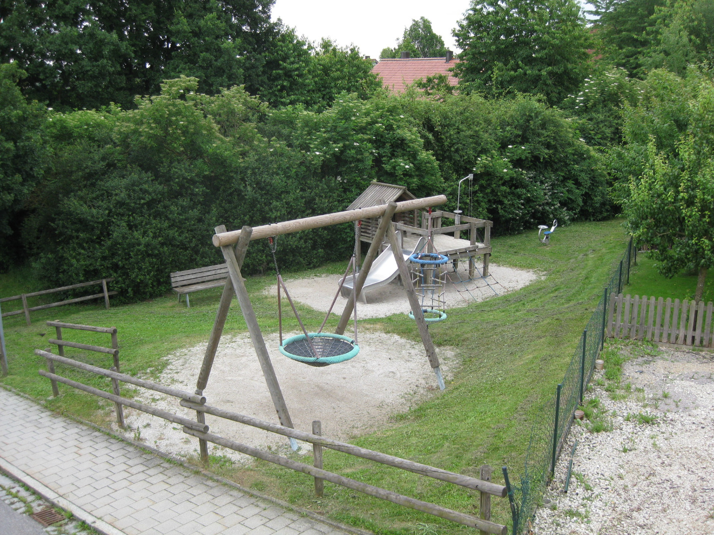 Spielplatz Kirntalweg Ost.JPG